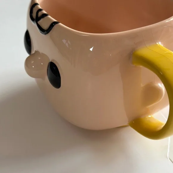 Charlie Brown Peanuts  Mug Funky 2016 Absolutely Adorable - Picture 2 of 7